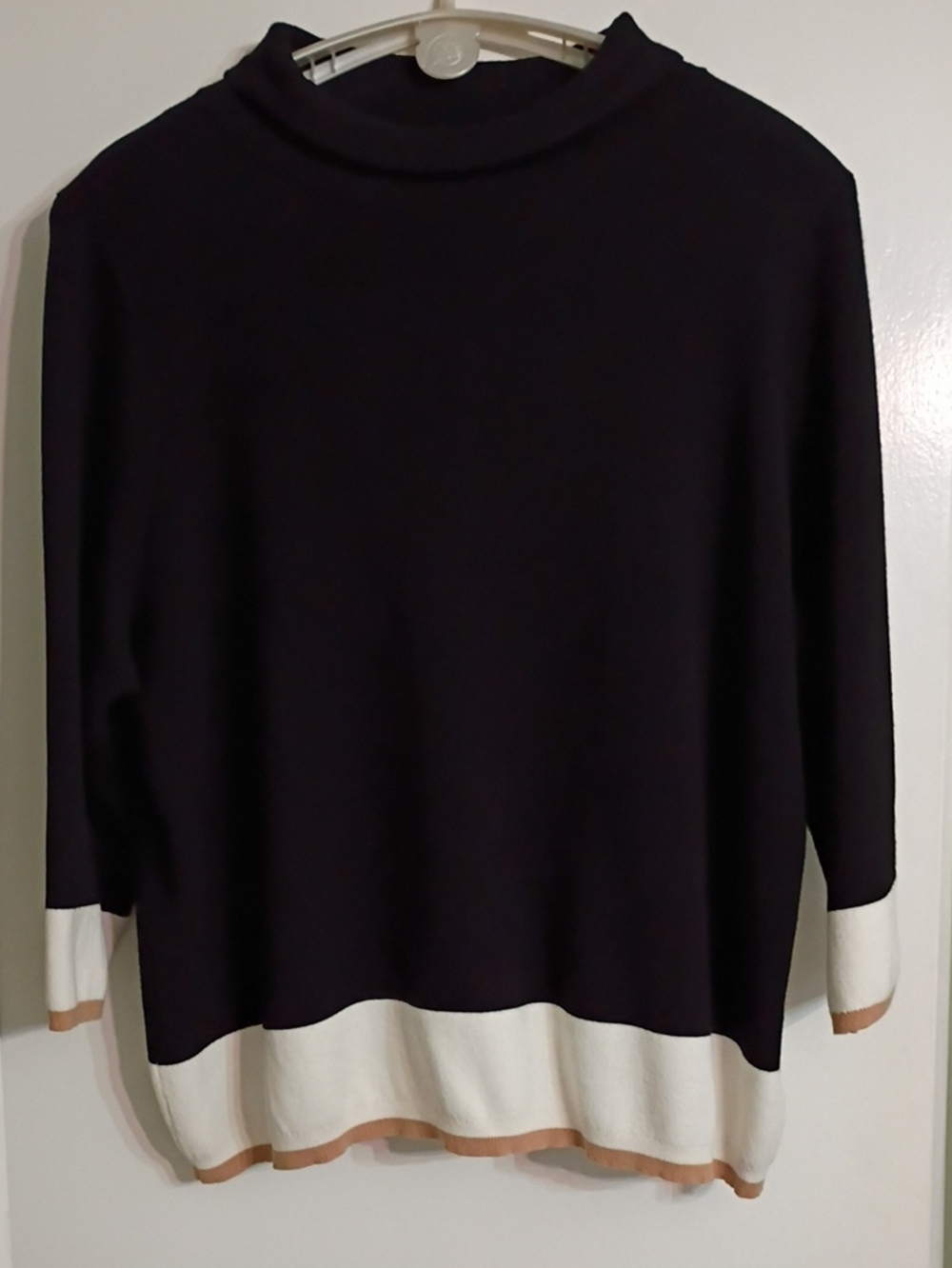 Talbots Black  Folded Neck Sweater with White and Tan Trim 3/4 Sleeve Size 2X
